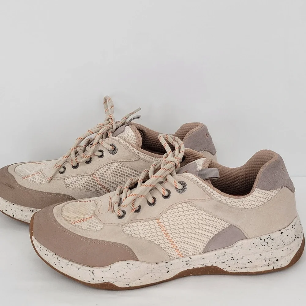 Taos Super Hiker Beige Tan Suede Mesh Walking Shoes Womens 10
